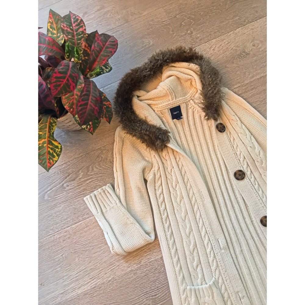 GAP SWEATER cardigan jacket